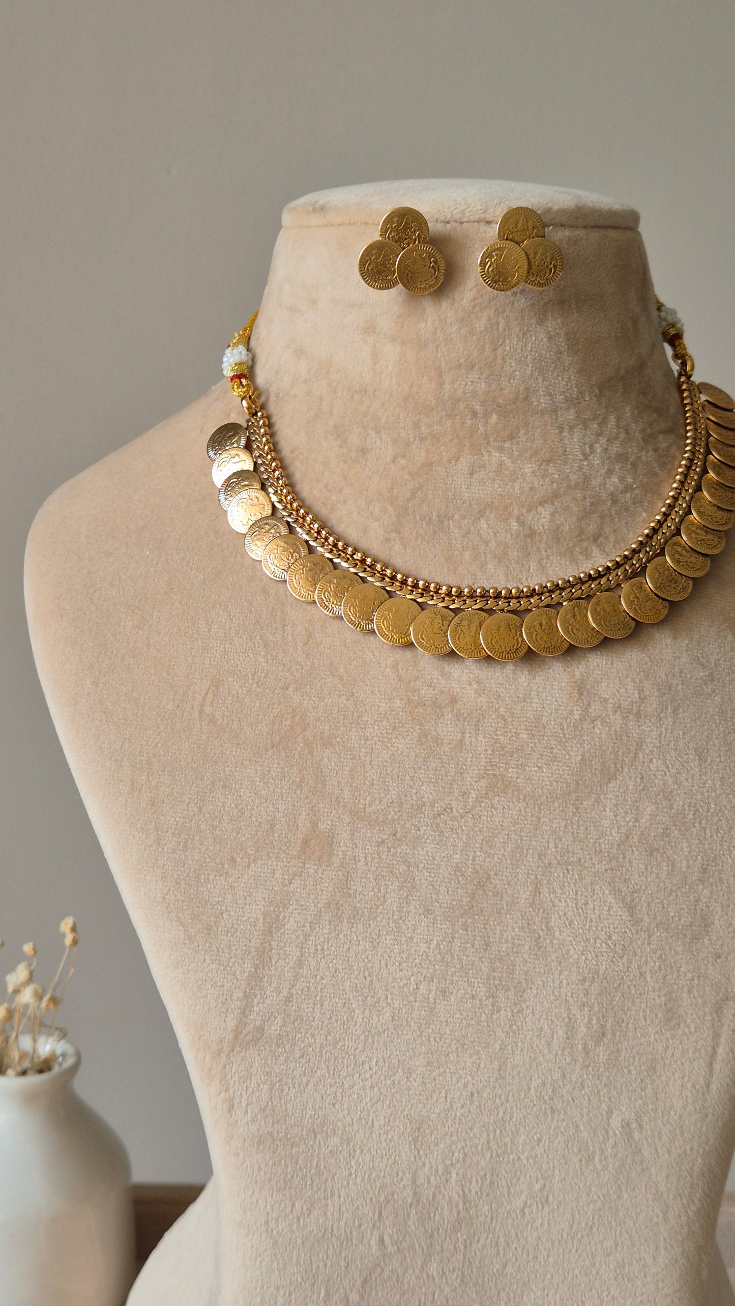 Gold necklace set, Sarita by Naitri, handcrafted traditional set.