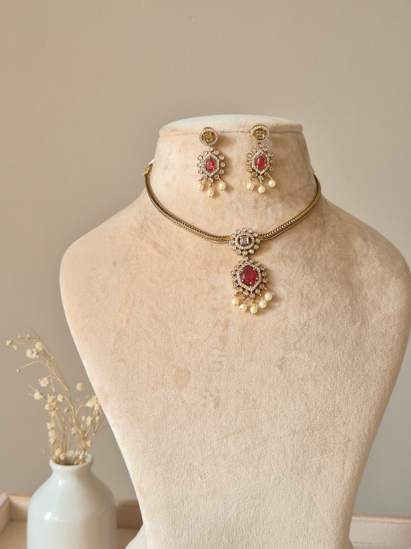 Gold pendant necklace set, Mitanshi by Naitri, sleek simple design.
