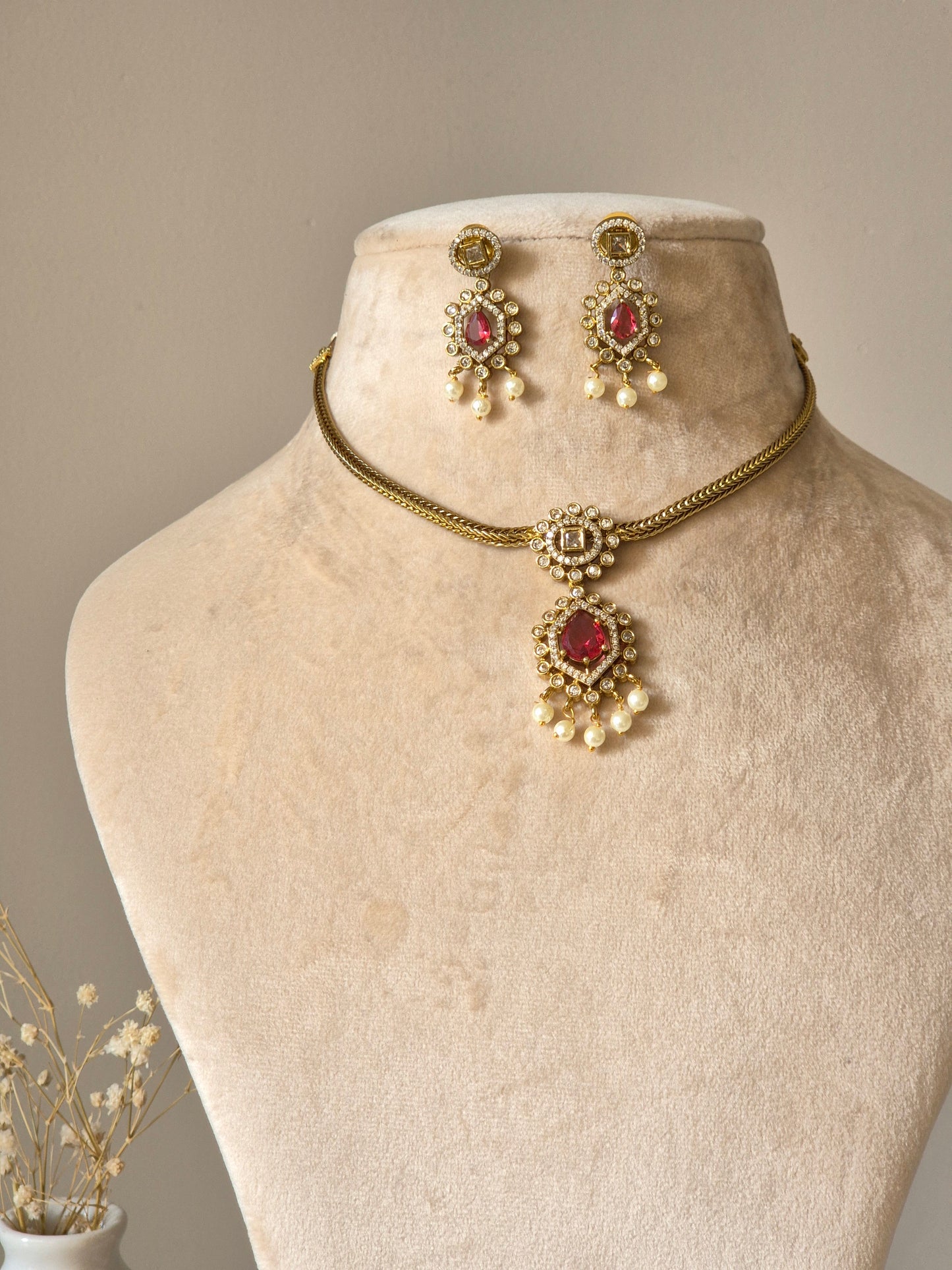 Gold pendant necklace set, Mitanshi by Naitri, sleek simple design.