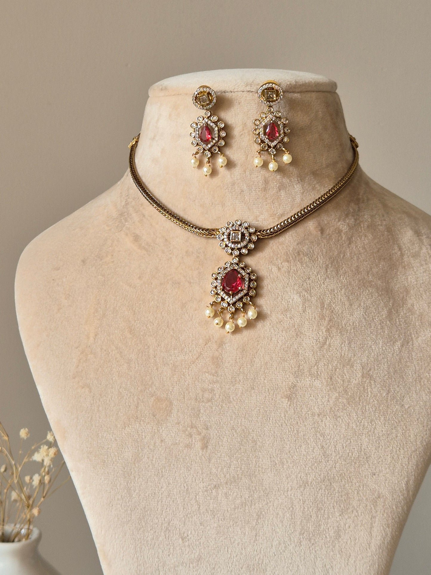Gold pendant necklace set, Mitanshi by Naitri, sleek simple design.