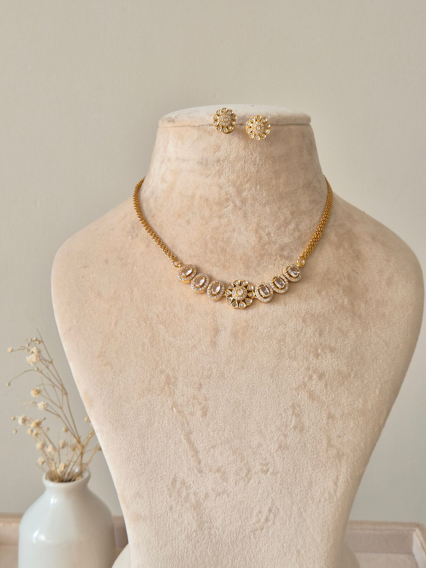 Satya Necklace Set