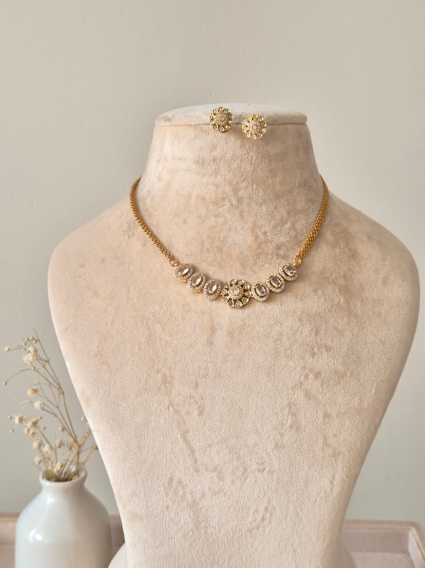 Satya Necklace Set