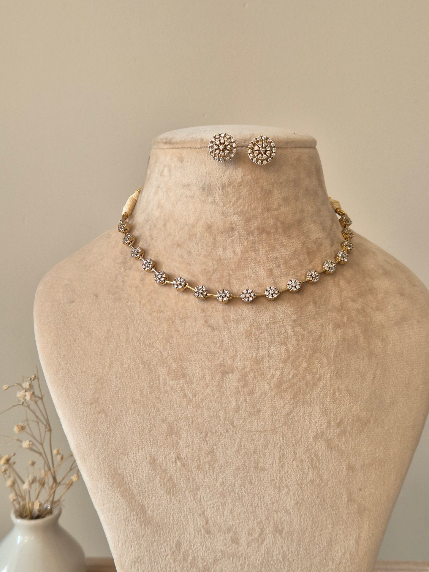 Pema Necklace Set