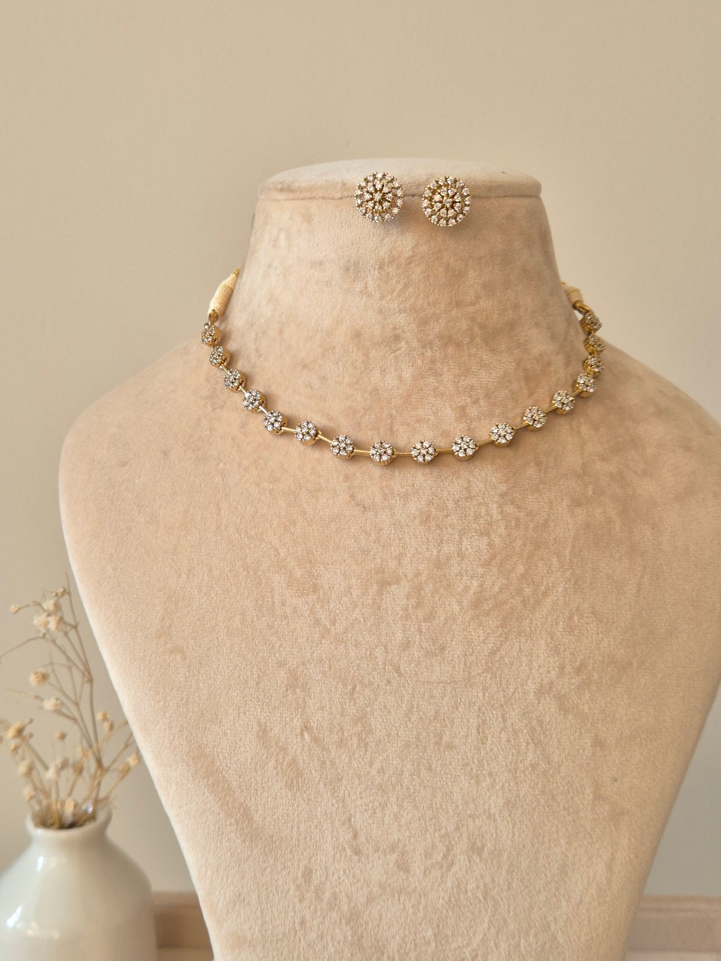 Pema Necklace Set