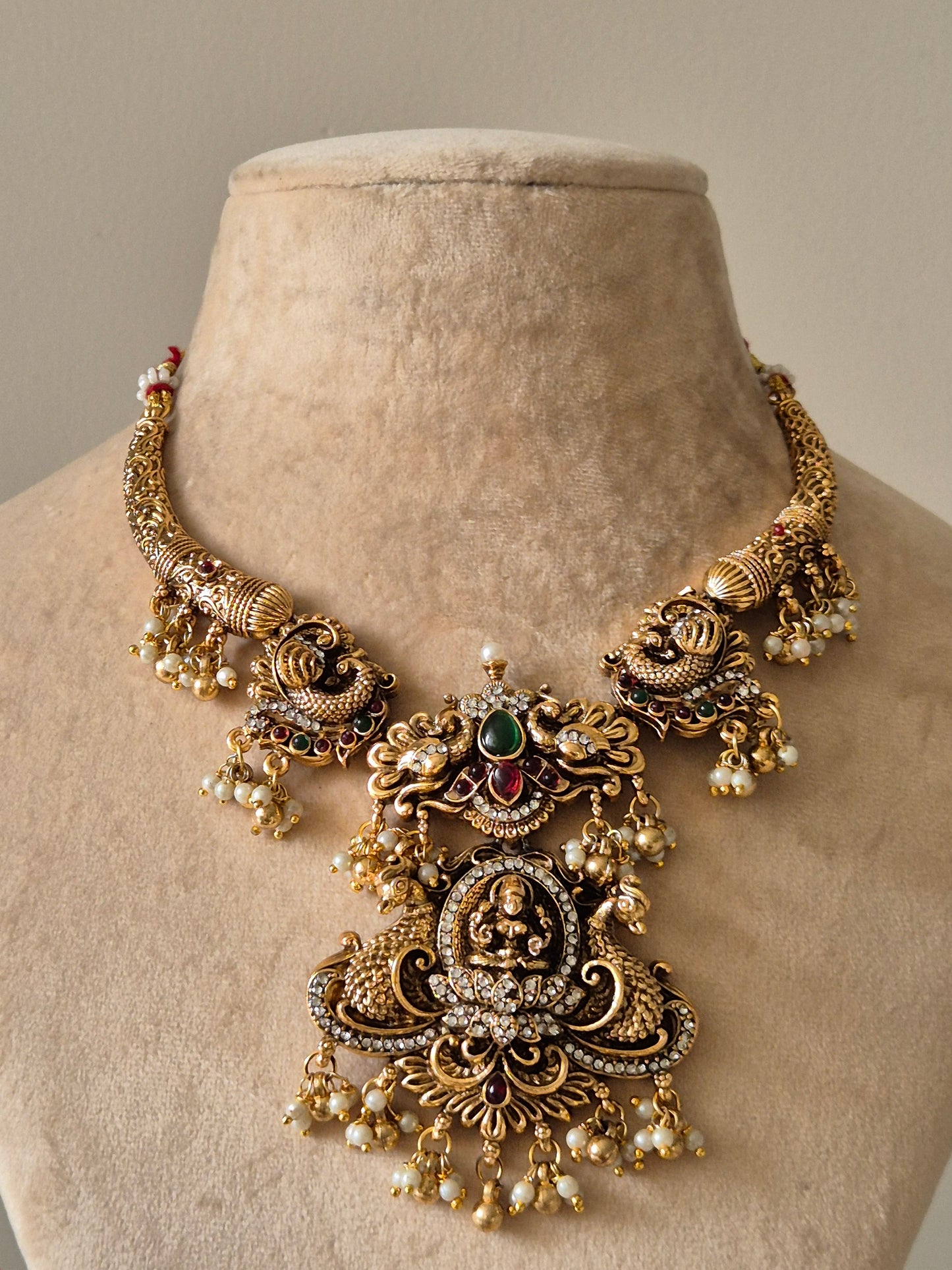 Tripthi Temple Necklace Set