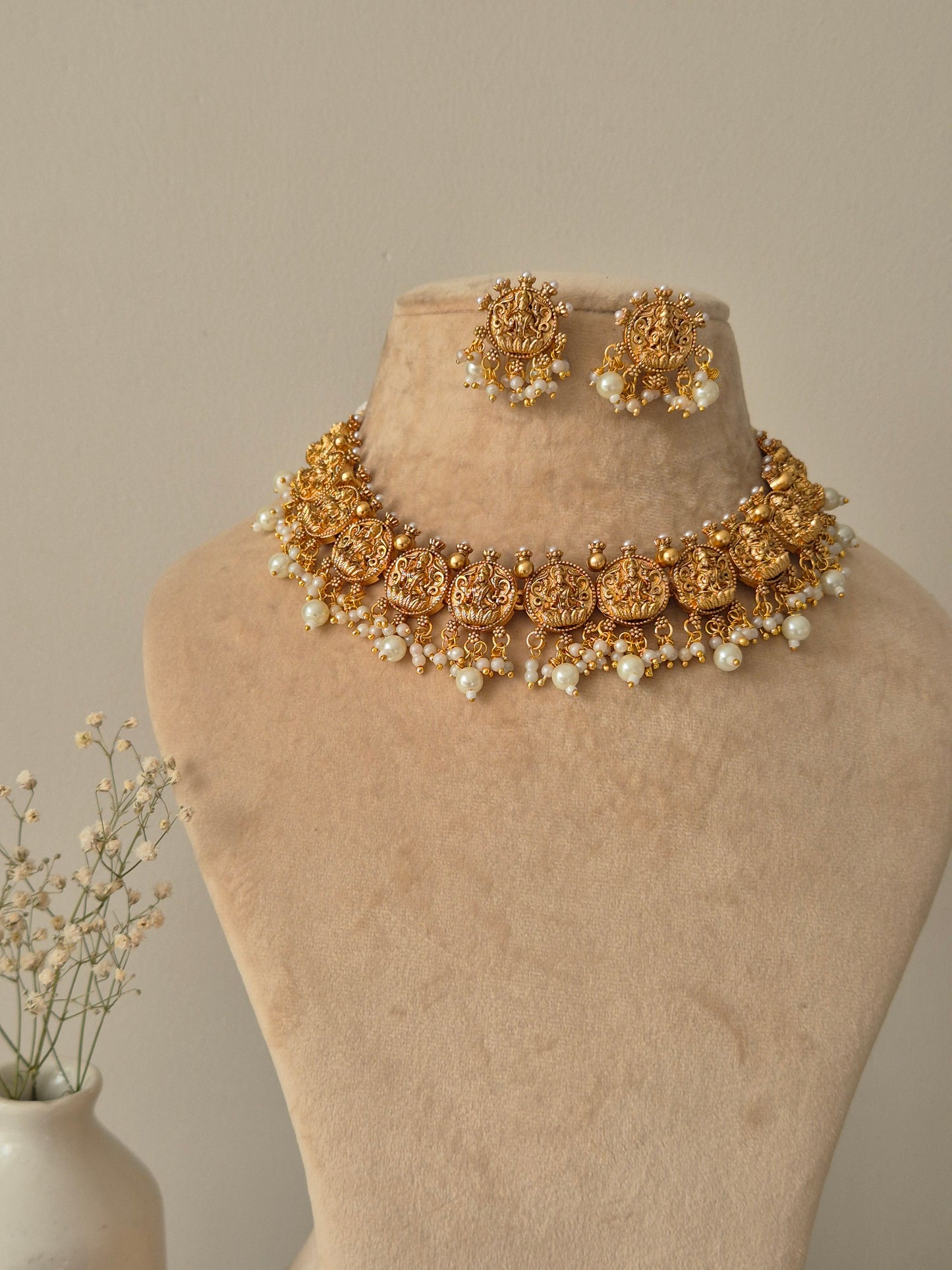 Bharathi Necklace Set