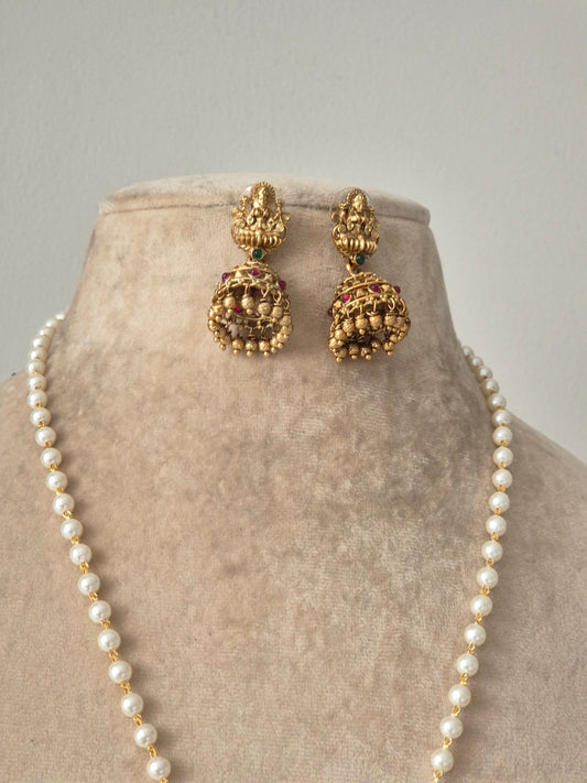 Gaurangi Necklace Set