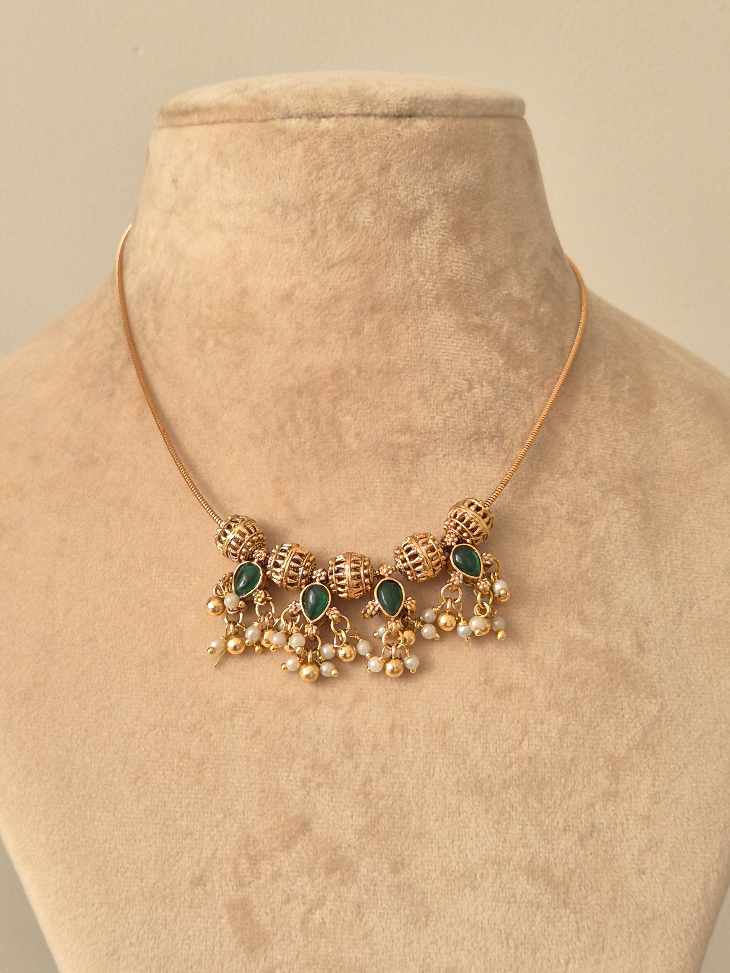 Simran Reversible Necklace