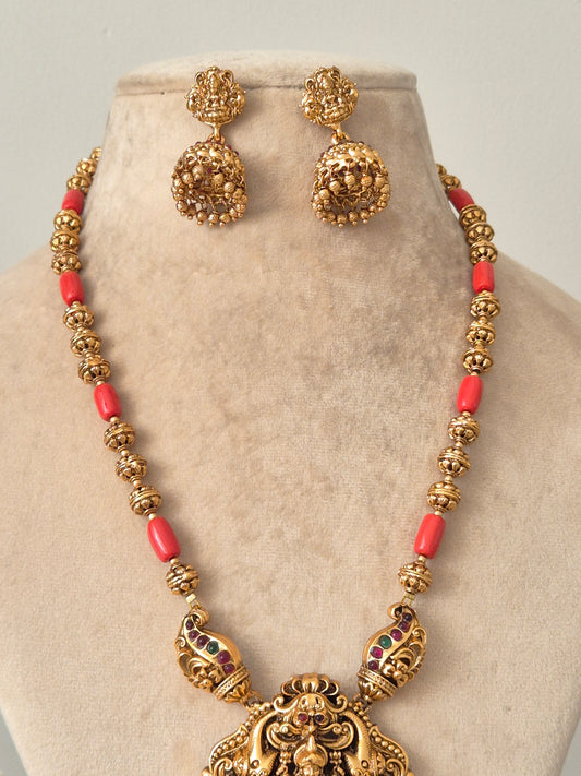 Naisha Necklace Set