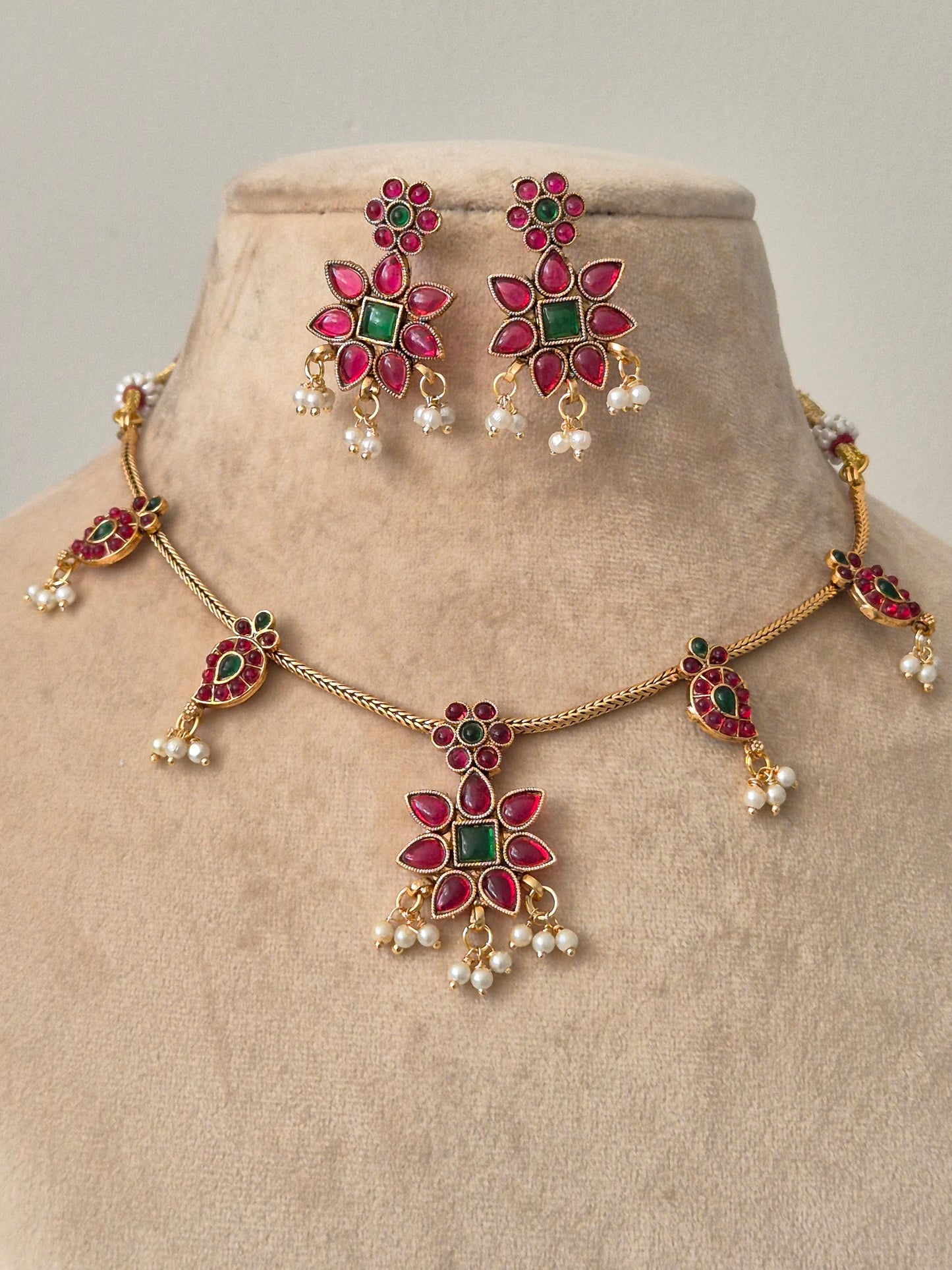 Charita Golden Necklace Set