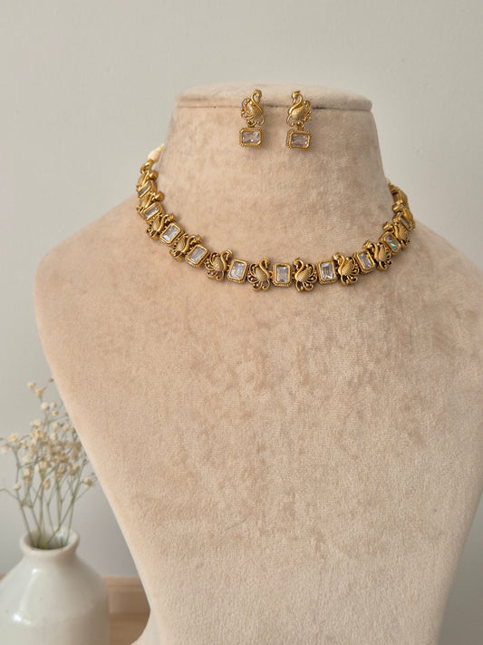 Varnika Golden Necklace Set