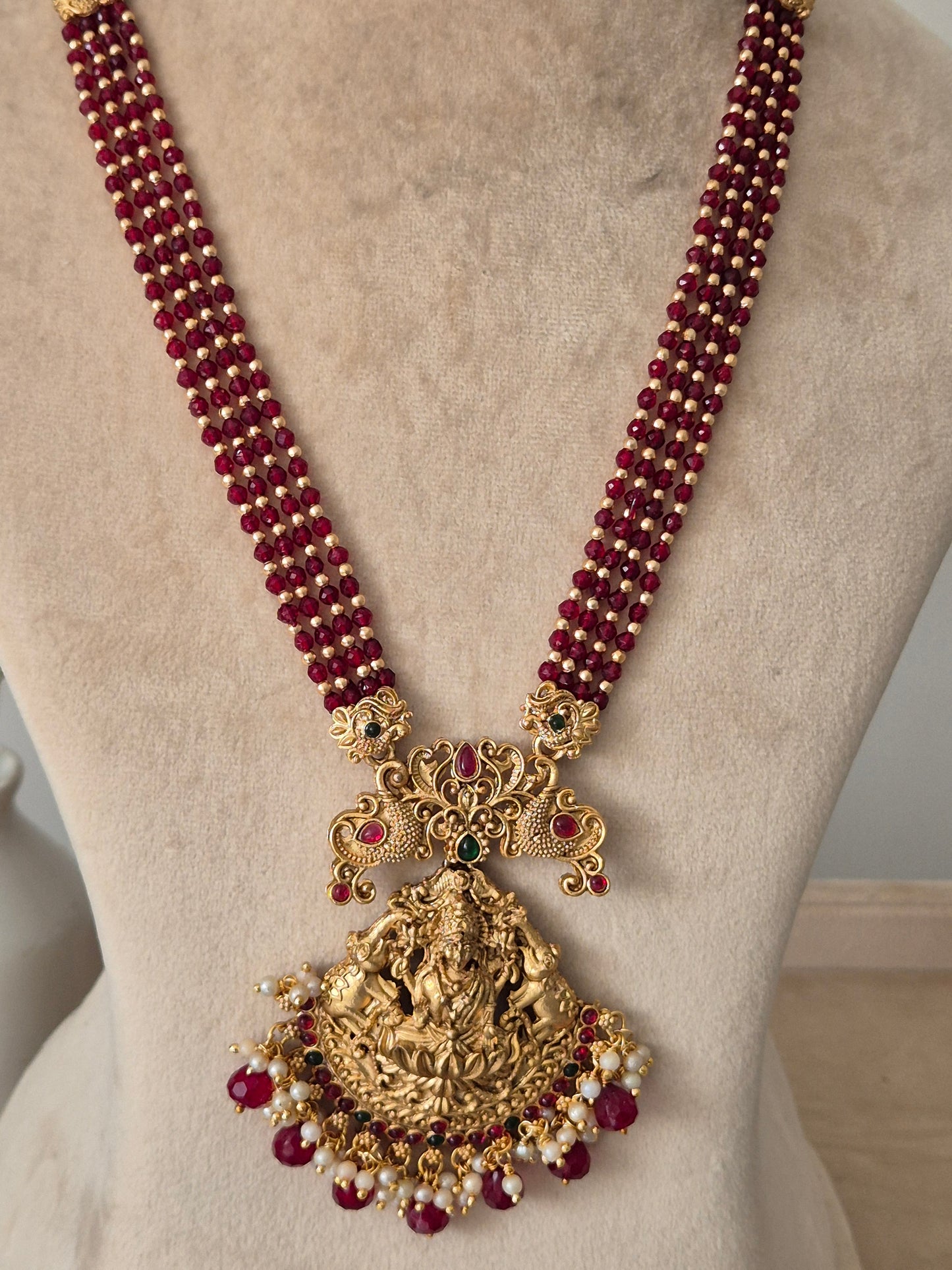 Beena Golden Necklace Set