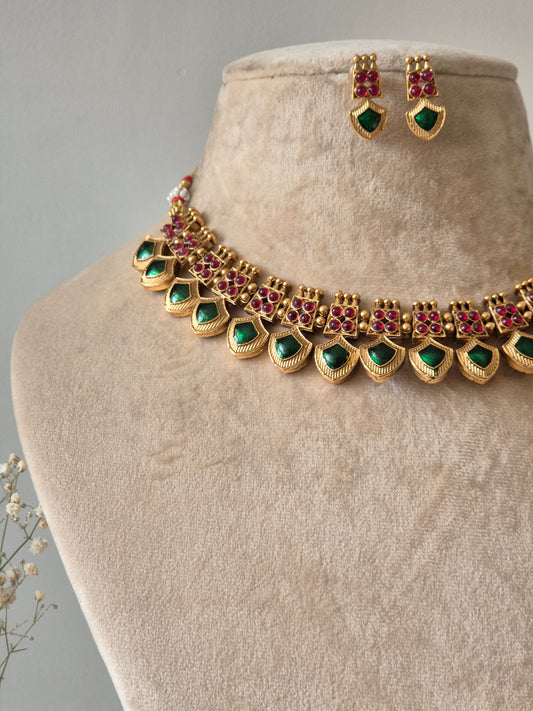 Kritika Necklace Set