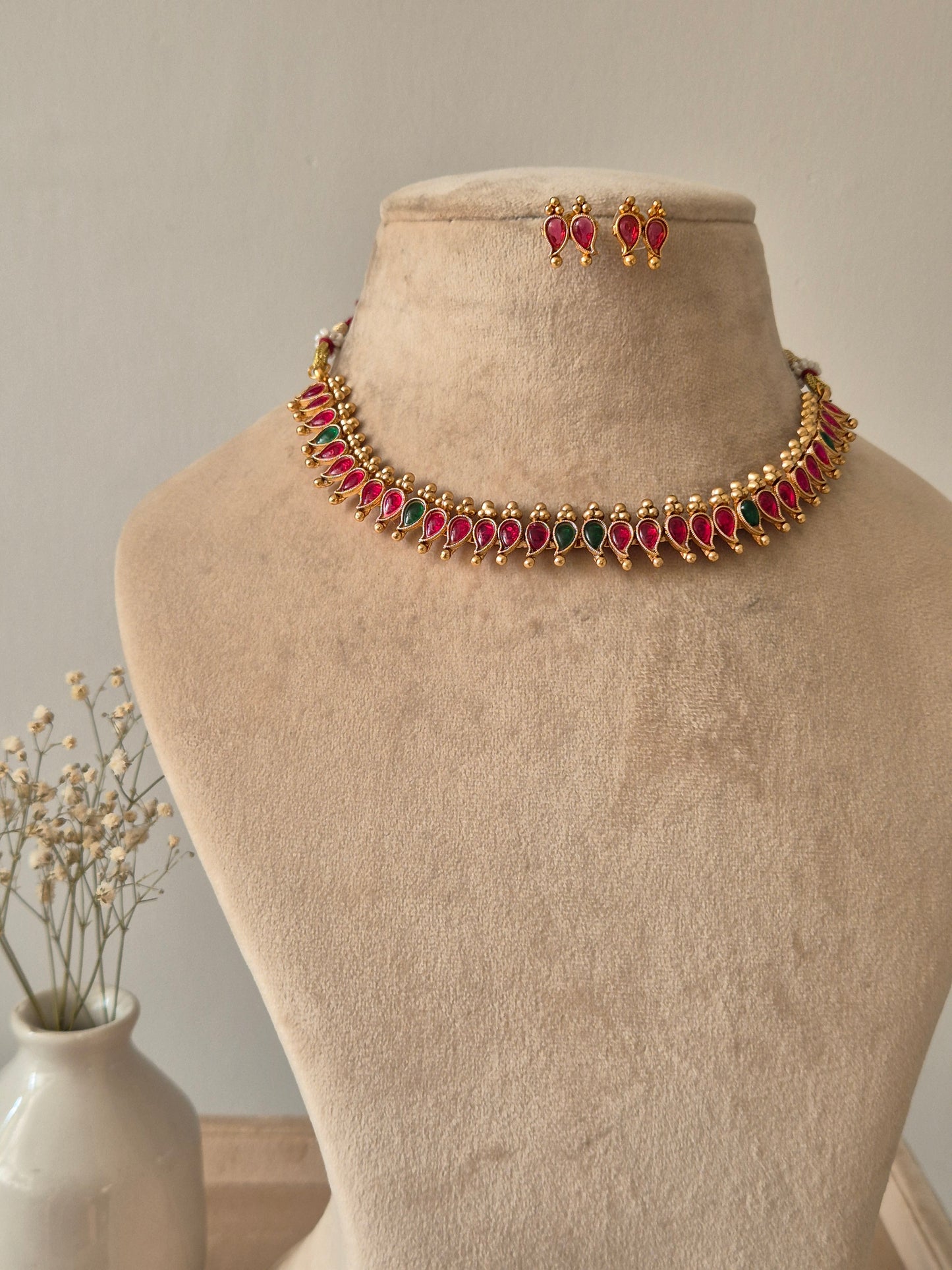 Leela Necklace Set
