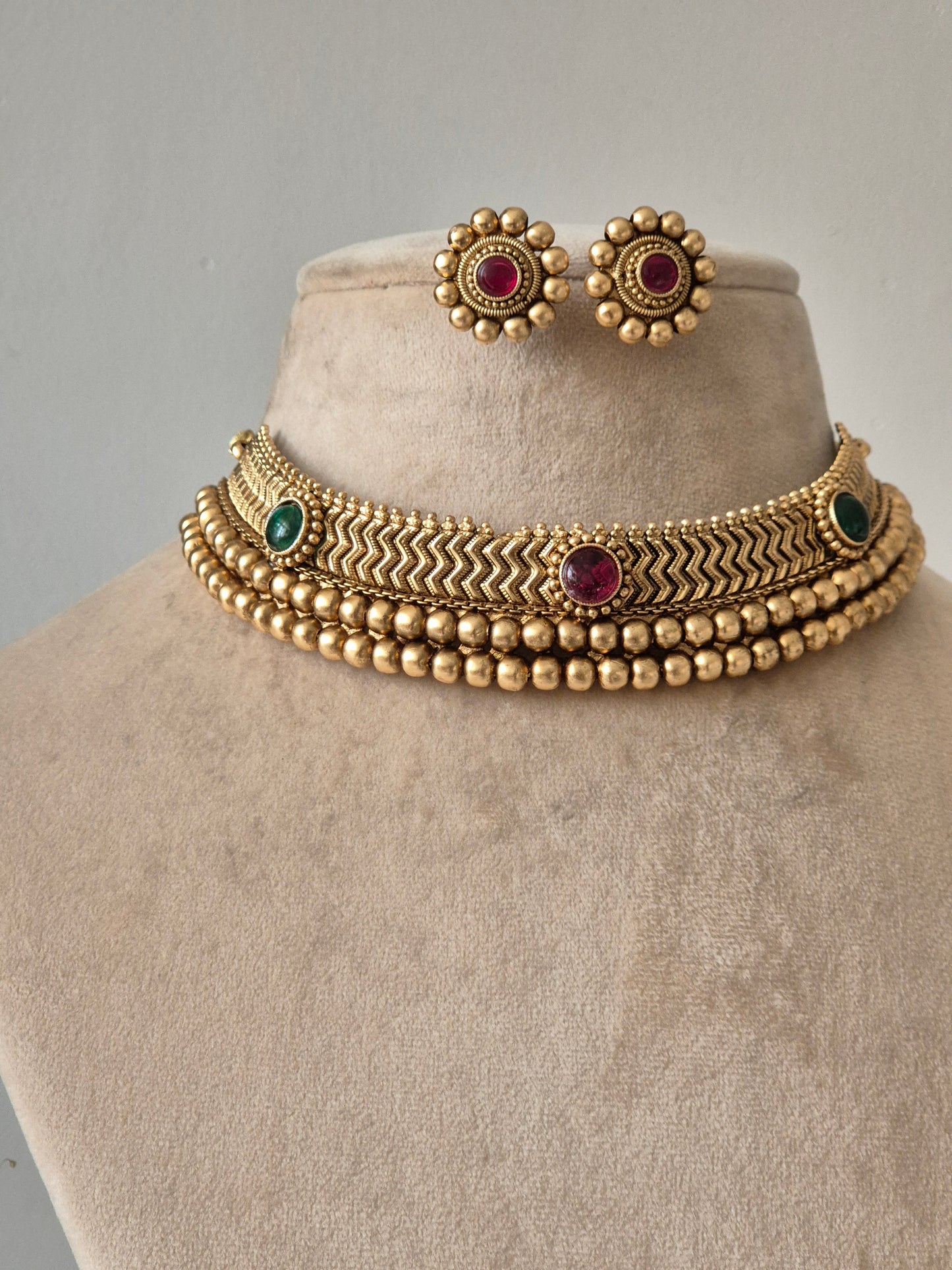 Adira Necklace Set