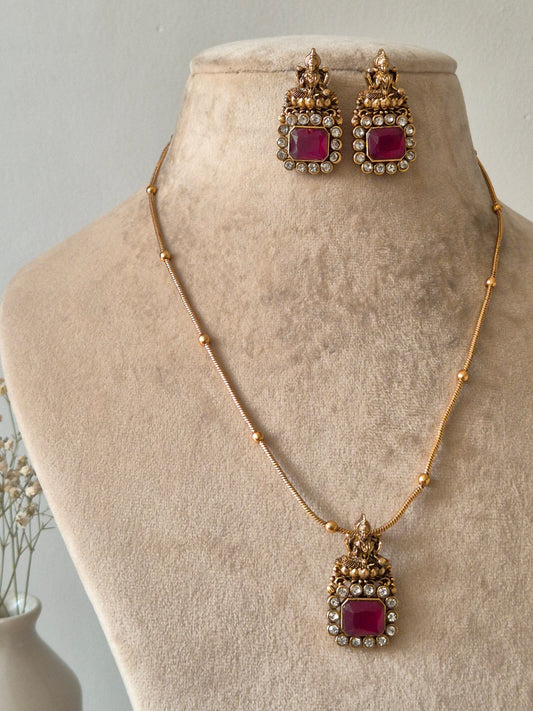 Bhavya Necklace Set