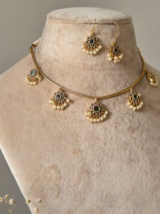 Mira Necklace Set