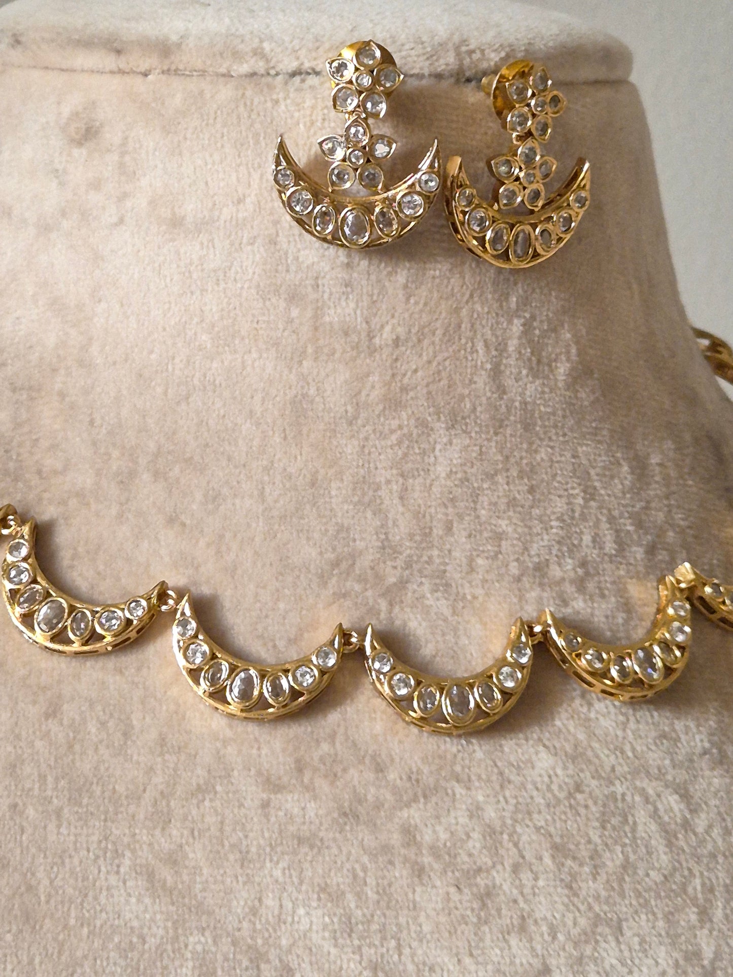 Lipika Necklace Set