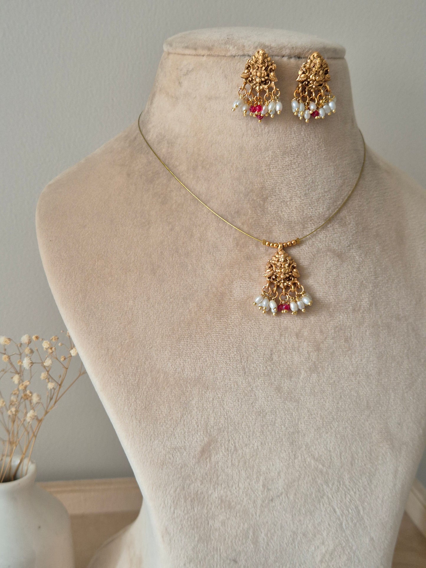 Inika Necklace Set
