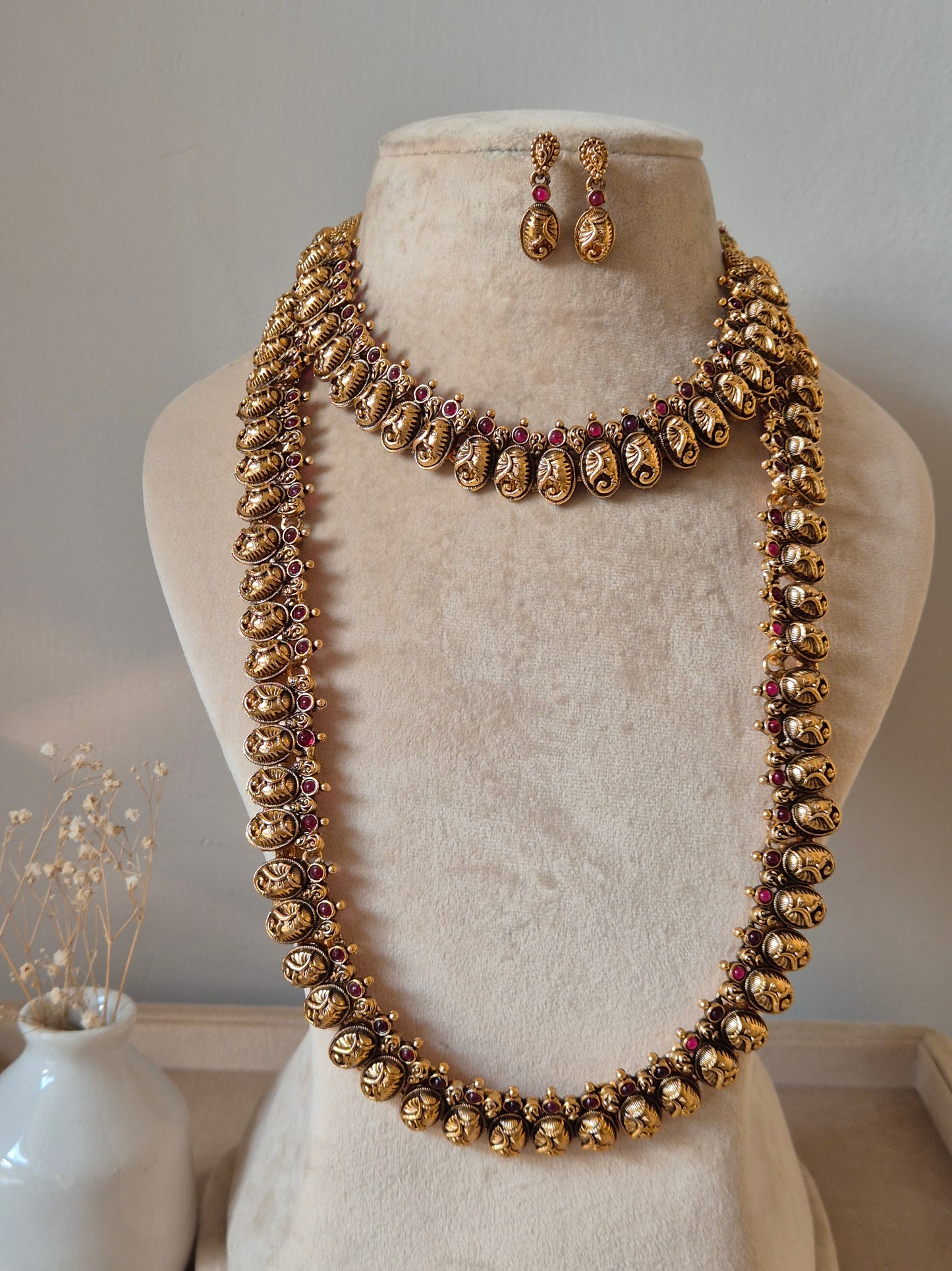 Jigna Necklace Set