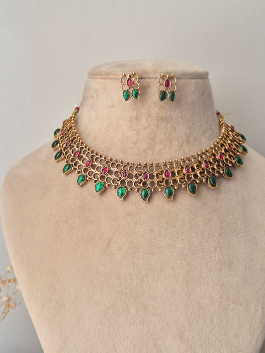 Fulmala Necklace Set