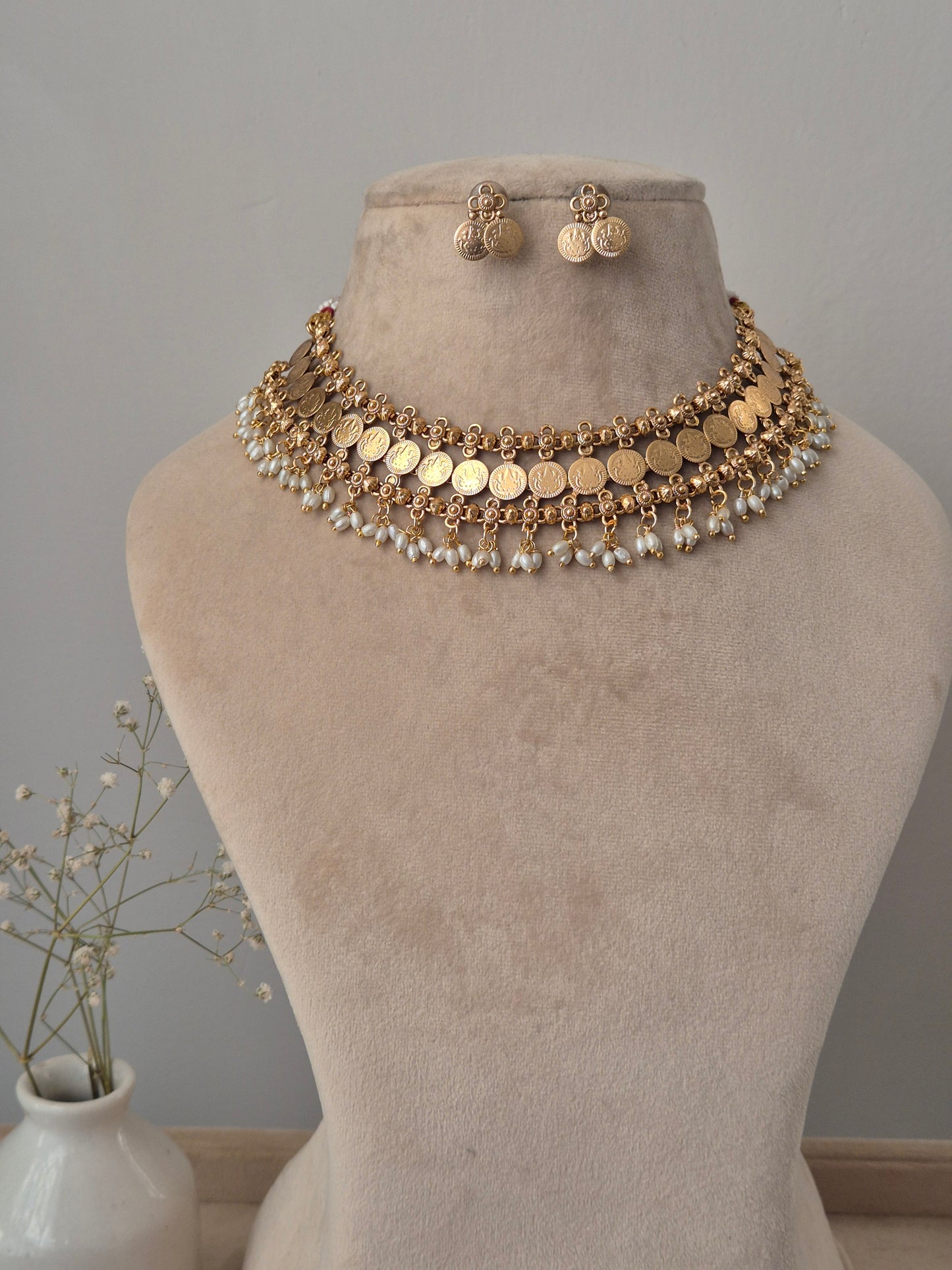 Parineeta Necklace Set