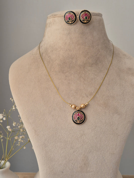 Zena Invisible Necklace Set