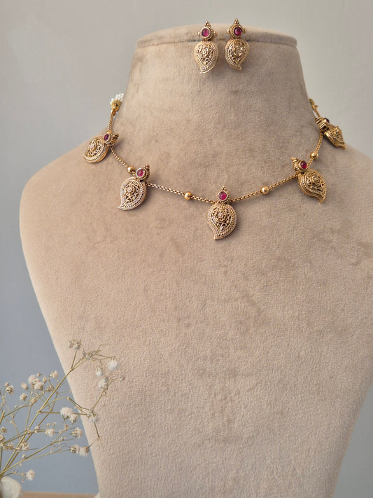 Orlina Necklace Set