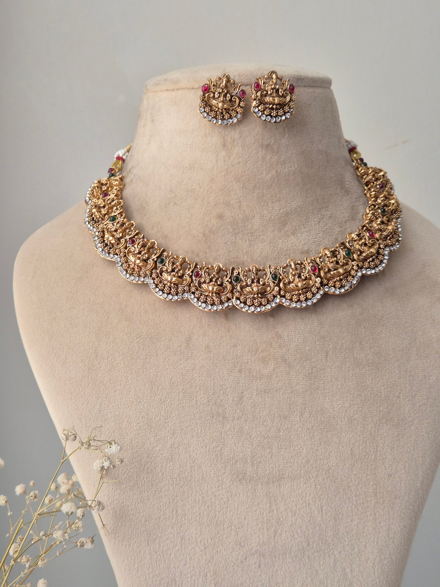 Suhasini Necklace Set
