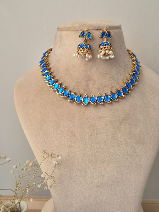 Vyomika Necklace Set