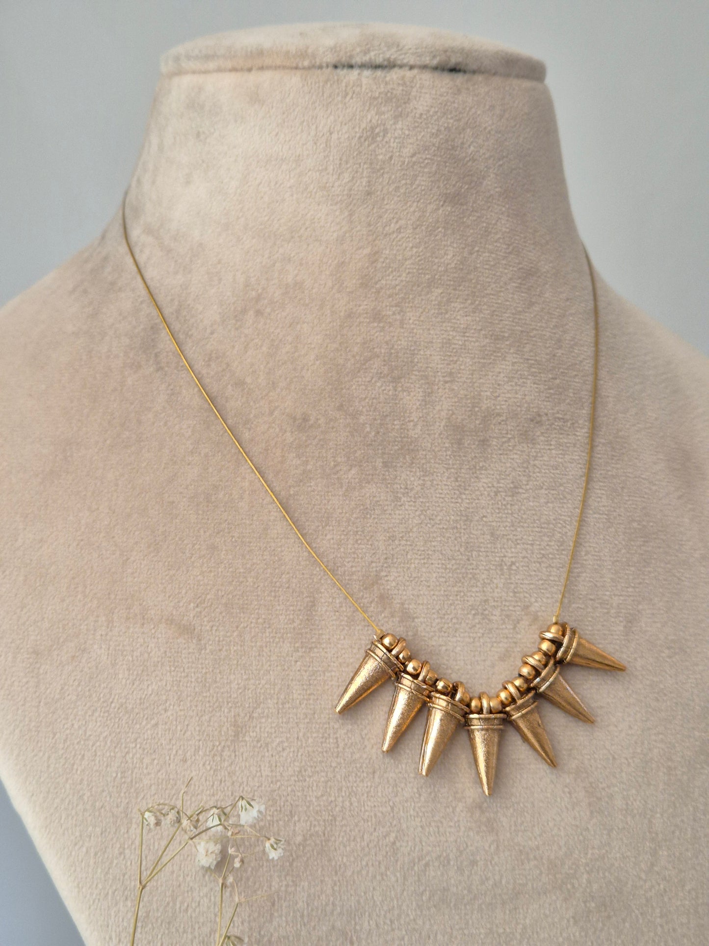 Tia Invisible Chain Necklace