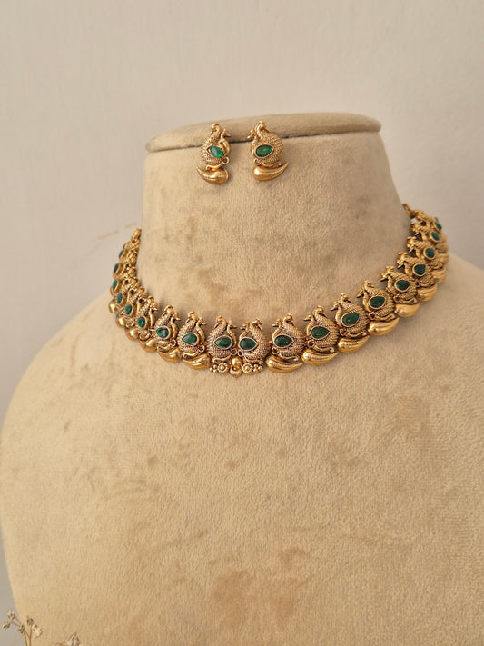 Bhanvi Necklace Set