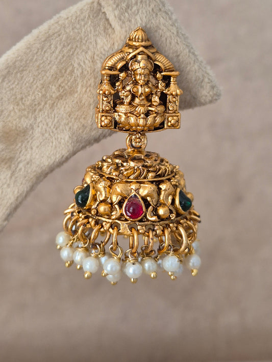 Prajakta Earrings