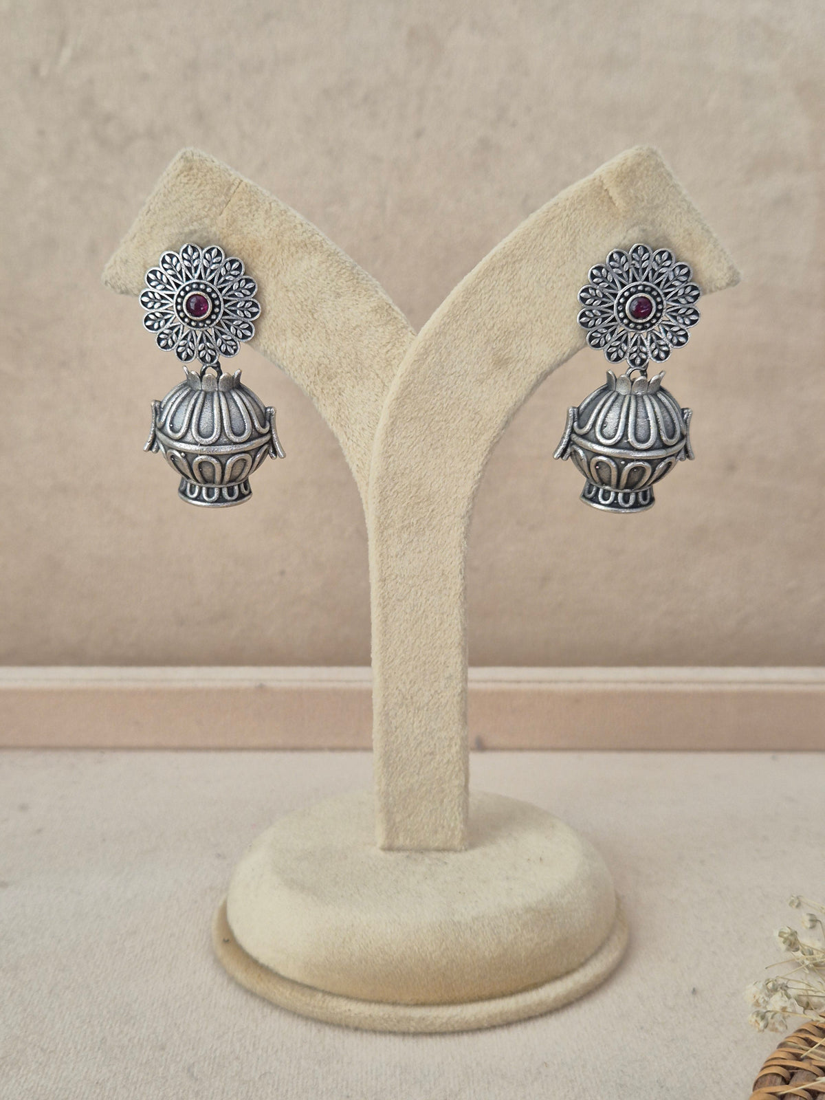 Yashasvi Earrings