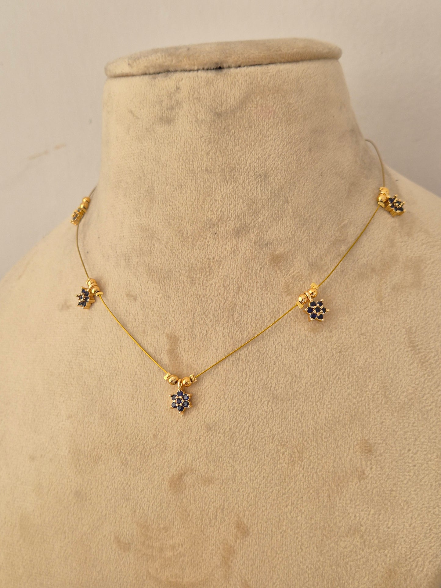 Shalu Invisible Chain Necklace