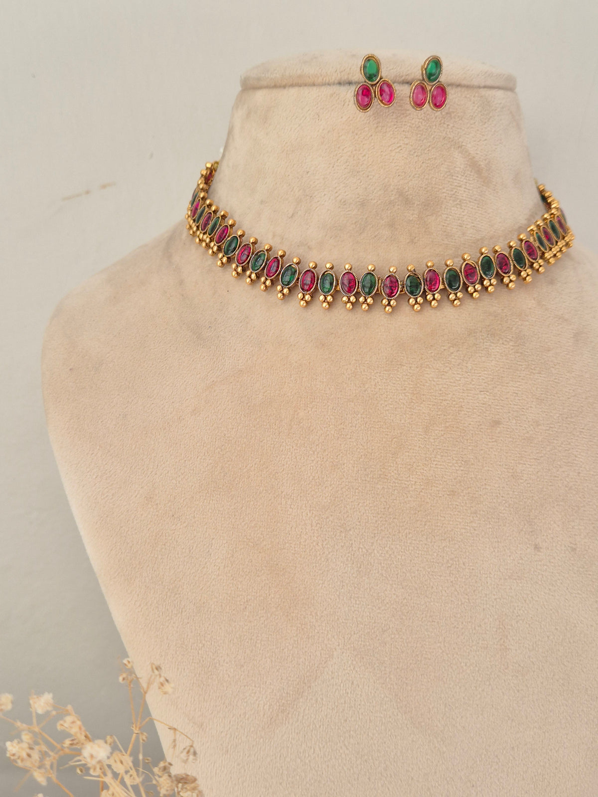 Srinidhi Necklace Set