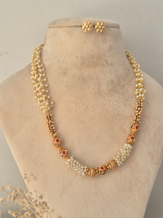 Wanya Necklace Set