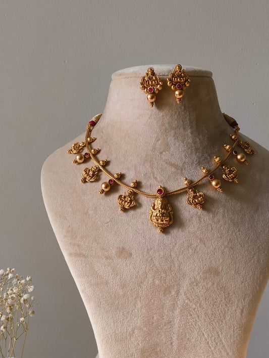 Gaurika Necklace Set