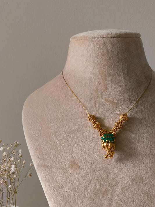 Jagrati  Necklace Set