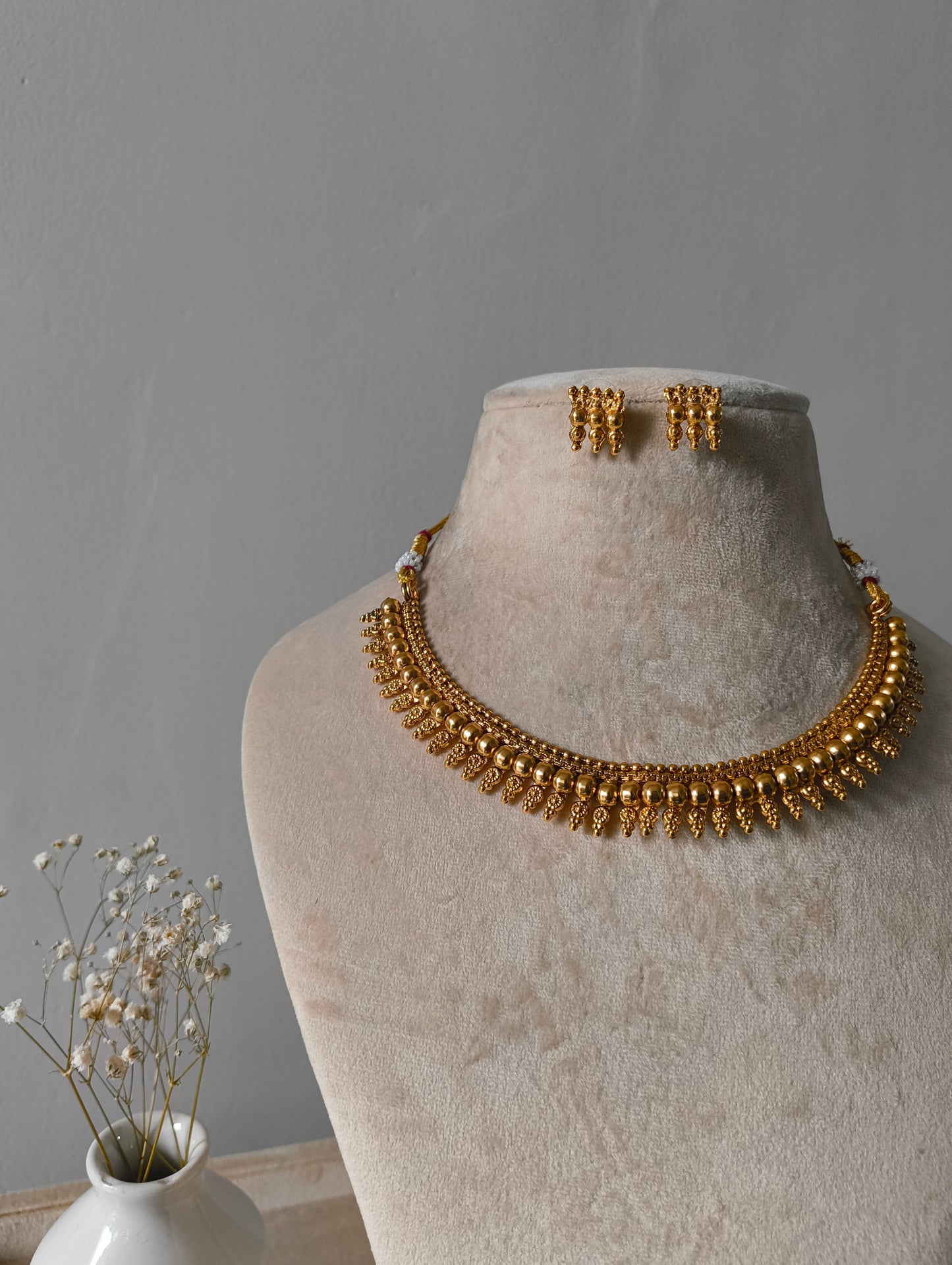 Nilima Necklace Set