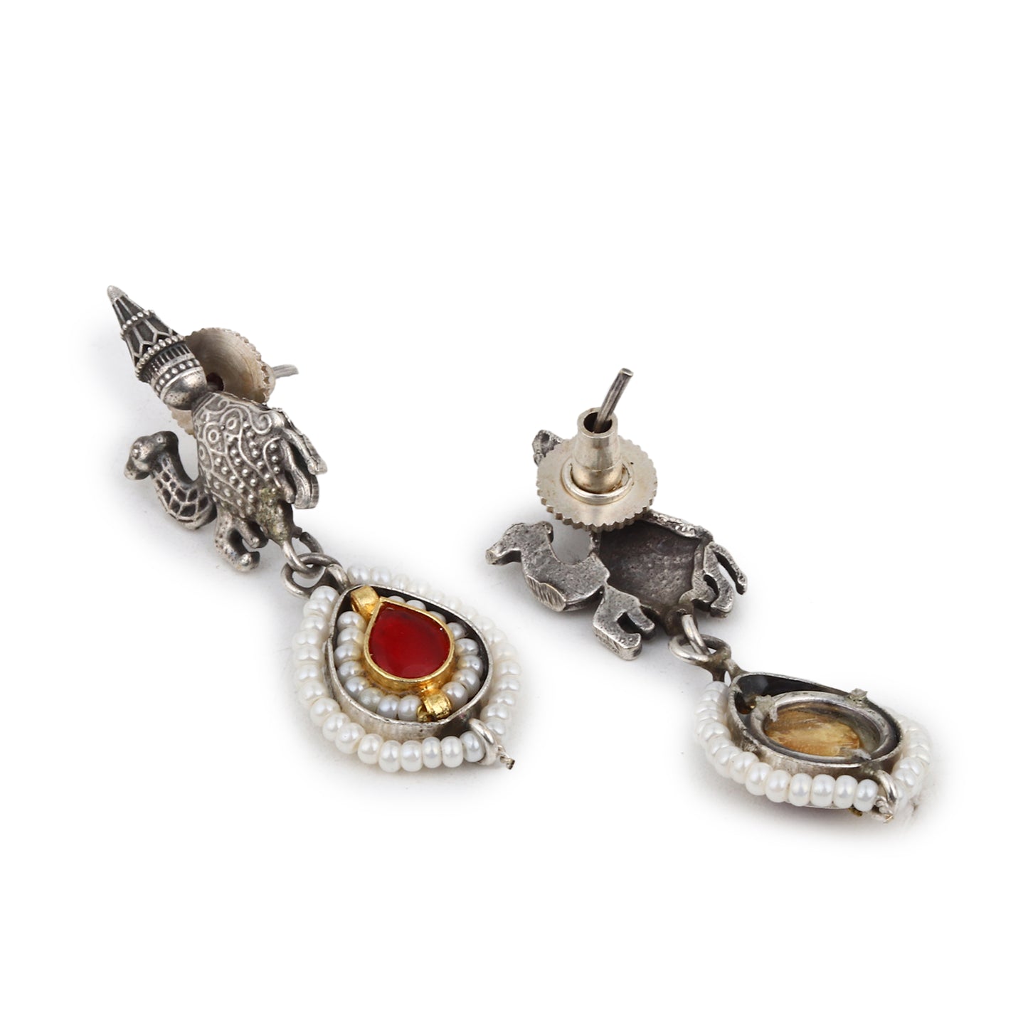 Dual-tone red and silver hasli necklace, Meesha Hasli Set by Naitri on bust form.