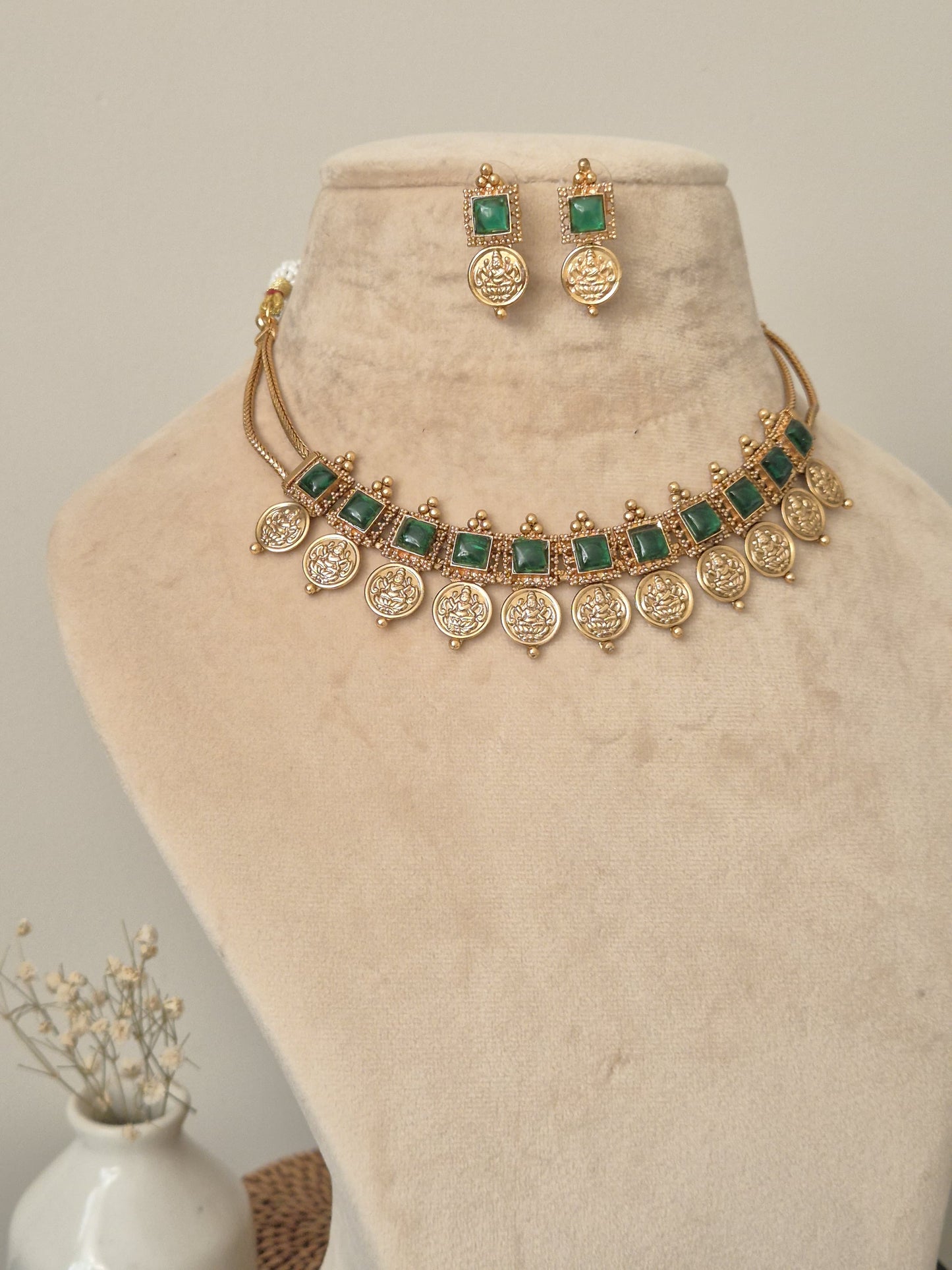 Kanchana Temple Necklace Set
