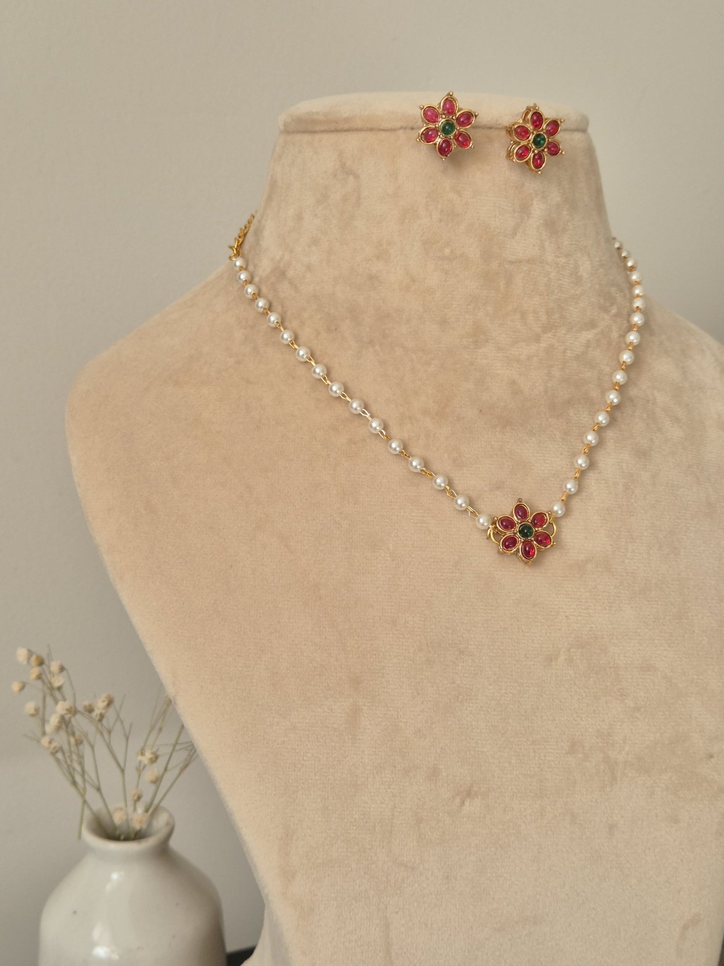 Manikya Temple Necklace Set by Naitri - Necklace