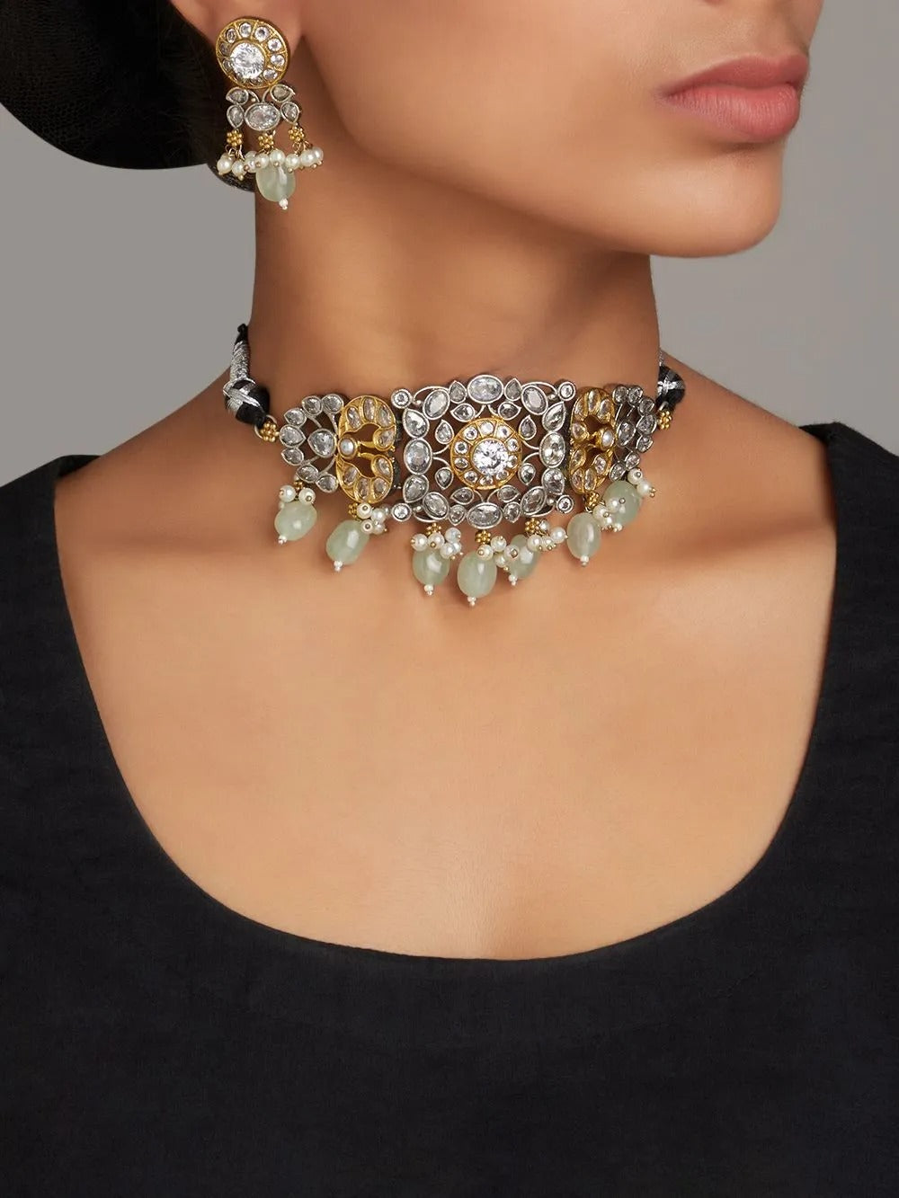 Fayona Choker Necklace Set