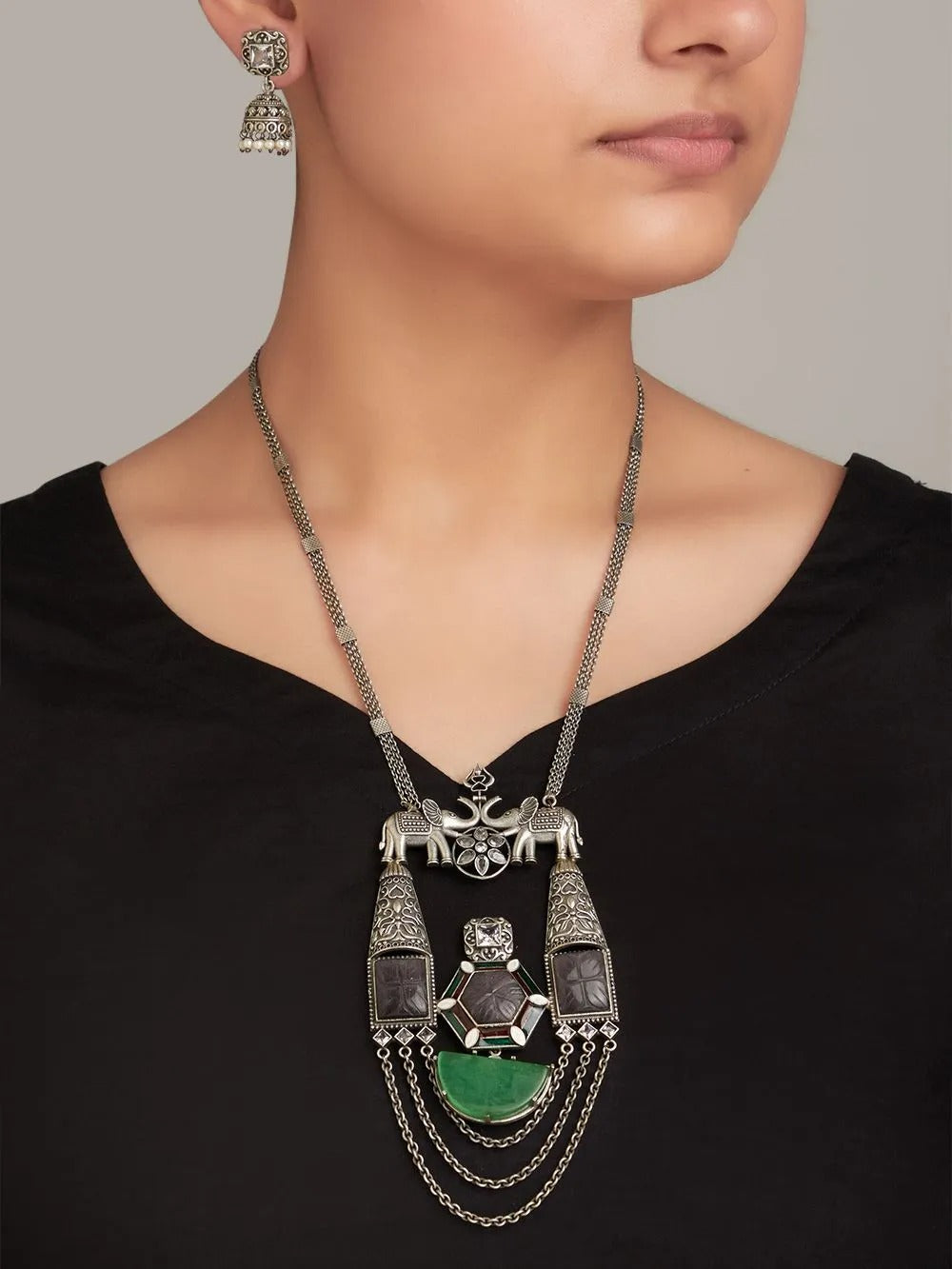 Ilina Necklace Set