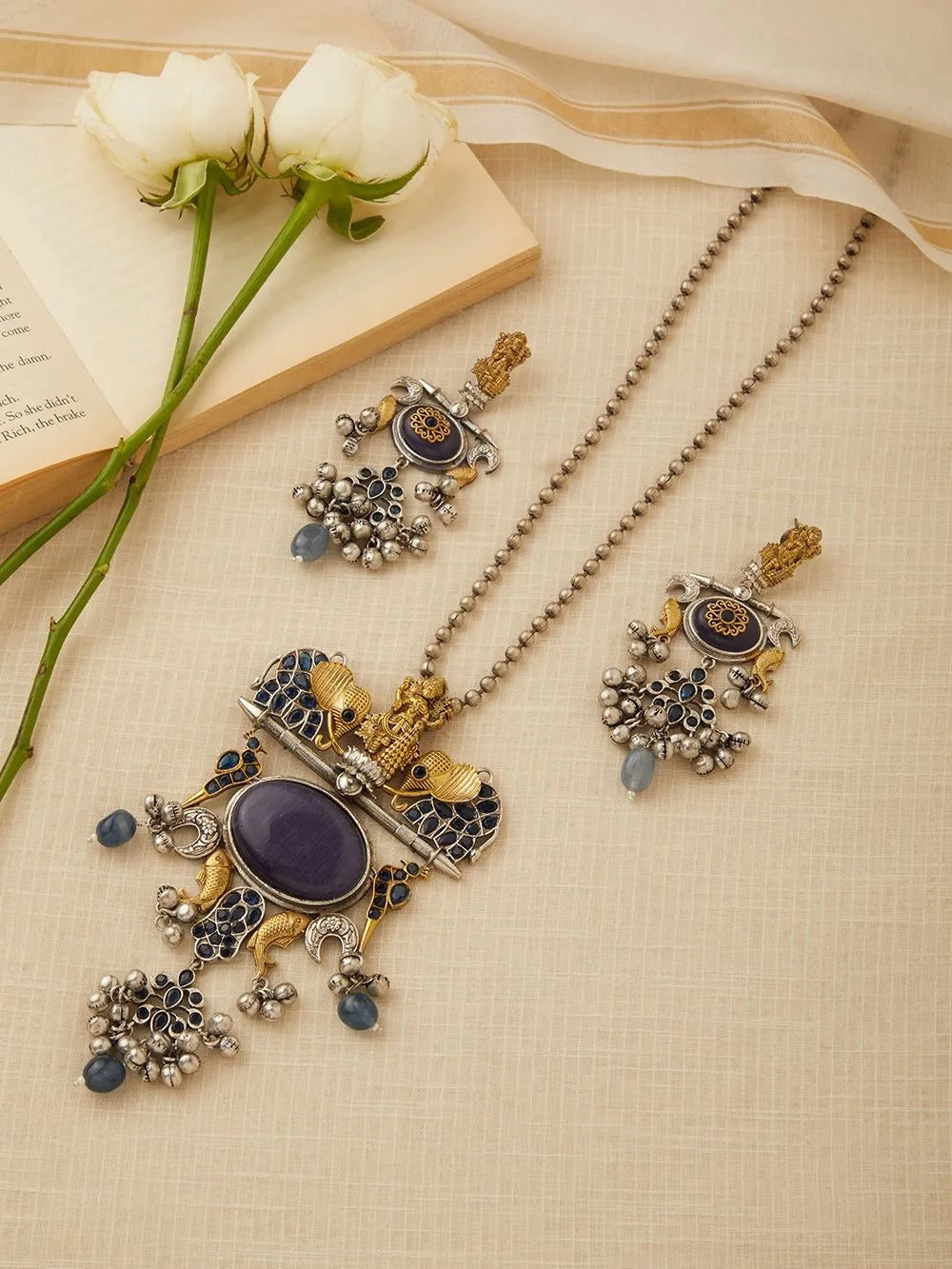 Gayatri Necklace Set by Naitri - Necklace