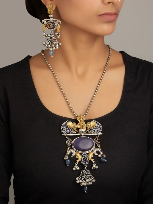 Gayatri Necklace Set
