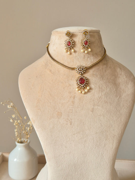 Gold pendant necklace set, Mitanshi by Naitri, sleek simple design.