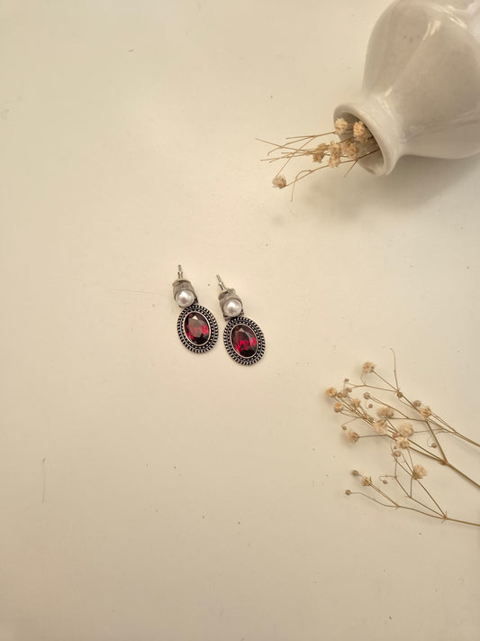 Elegant handcrafted oxidized Bindiya Earrings in red, versatile dangle accessory.