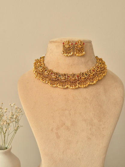 Yogita Necklace Set